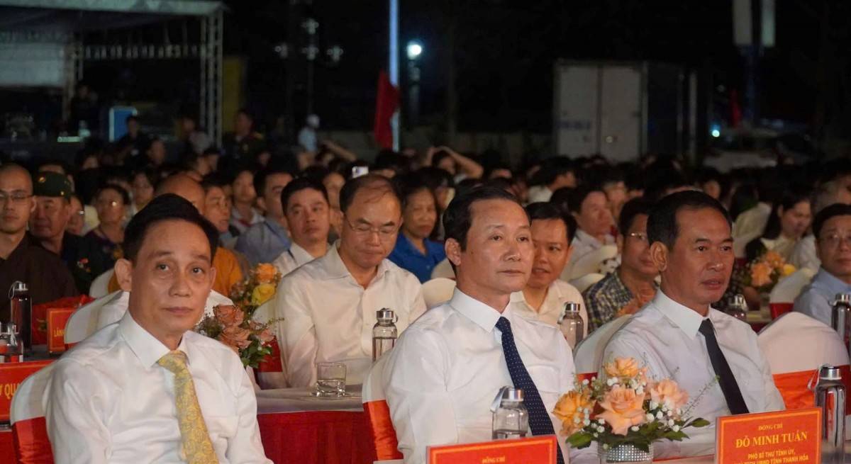 Nhiều đồng chí lãnh đạo, nguyên lãnh đạo Đảng, Nhà nước đã tham dự tại các điểm cầu.