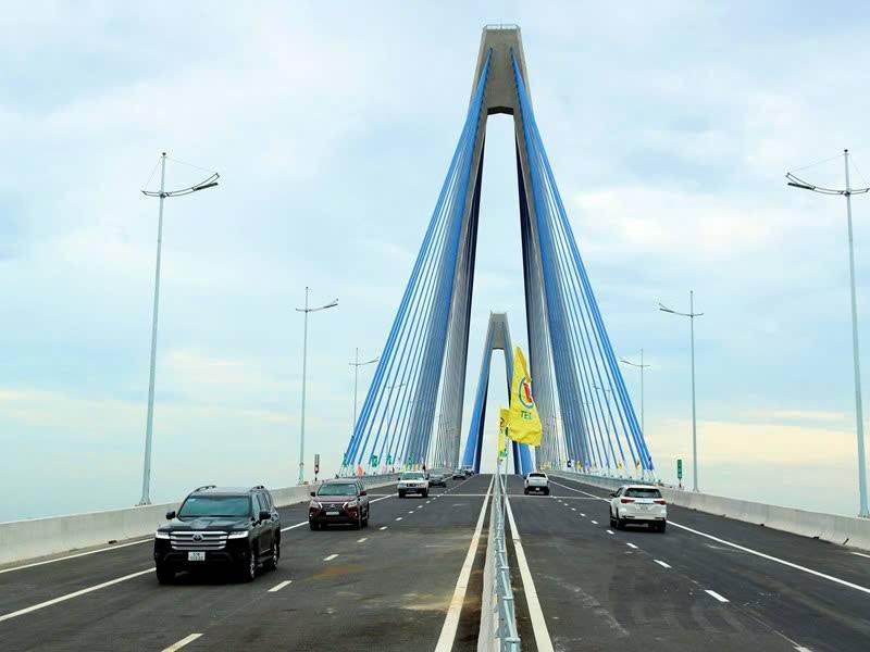 Cầu Mỹ Thuận 2 đưa Vĩnh Long xích lại gần hơn với TP.HCM