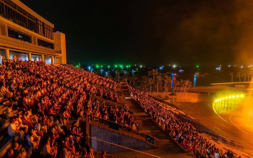 “Ùn ùn” du khách đổ bộ Phú Quốc dịp cuối năm “Ùn ùn” du khách đổ bộ Phú Quốc dịp cuối năm