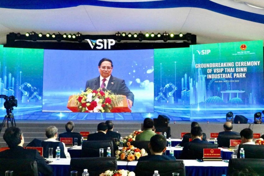 Thủ tướng Chính phủ Phạm Minh Chính phát biểu tại lễ khởi công dự án khu công nghiệp VSIP Thái Bình từ Trụ sở Chính phủ. 