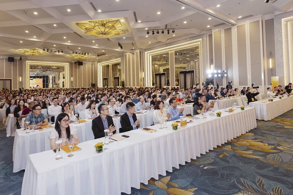 ĐHĐCĐ SHB: Bứt phá vươn tầm trong kỷ nguyên mới, kế hoạch lợi nhuận tăng 25% ĐHĐCĐ SHB: Bứt phá vươn tầm trong kỷ nguyên mới, kế hoạch lợi nhuận tăng 25%