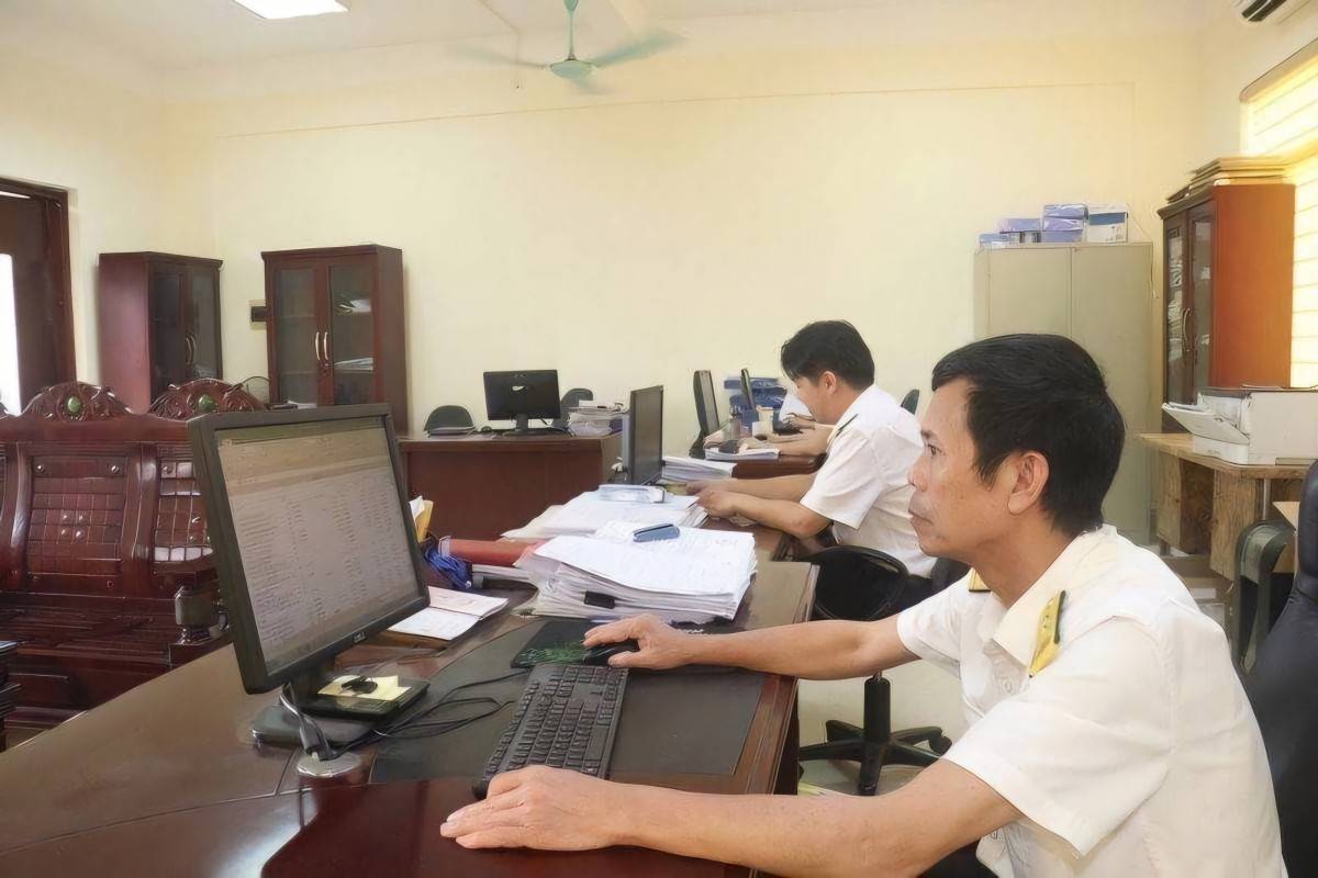 Nợ thuế kéo dài, 4 doanh nghiệp ở Phú Thọ bị cảnh báo tạm hoãn xuất cảnh Nợ thuế kéo dài, 4 doanh nghiệp ở Phú Thọ bị cảnh báo tạm hoãn xuất cảnh