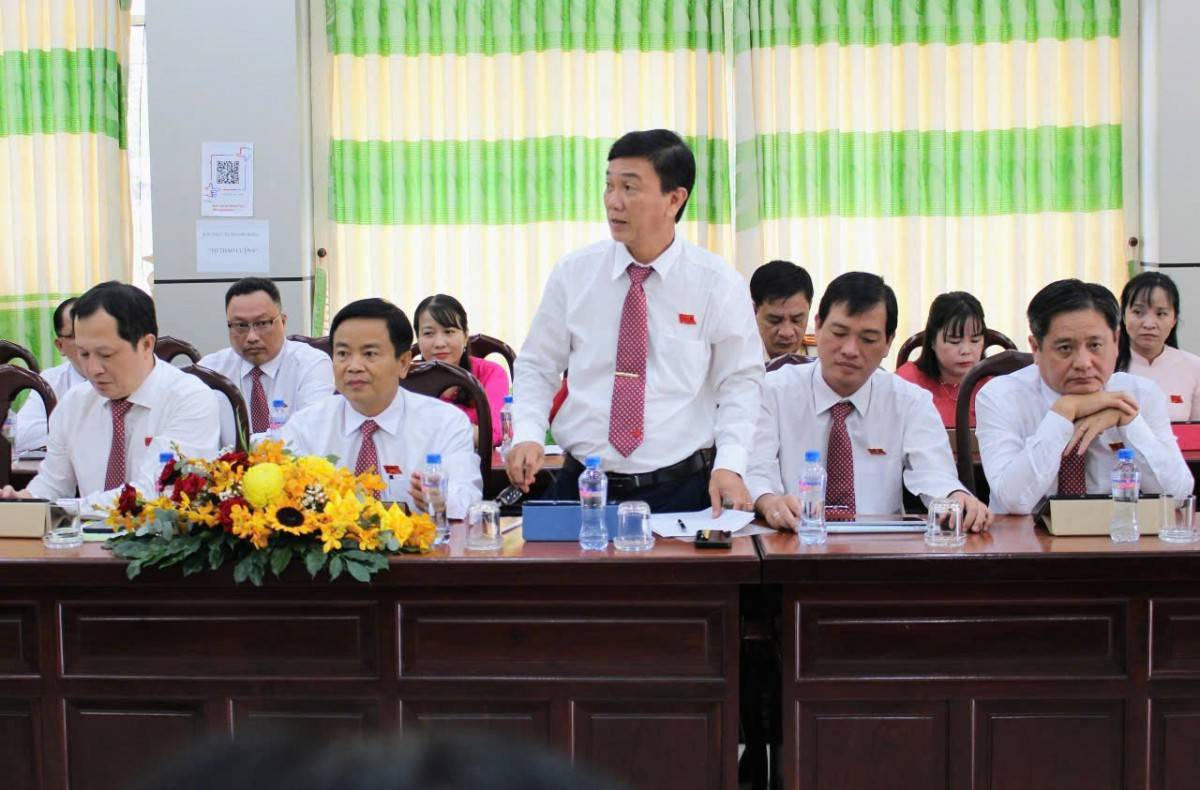 Đại hội đại biểu Đảng bộ tỉnh Đồng Tháp lần thứ I: Phiên thảo luận thứ hai sôi nổi, nhiều góp ý tâm huyết