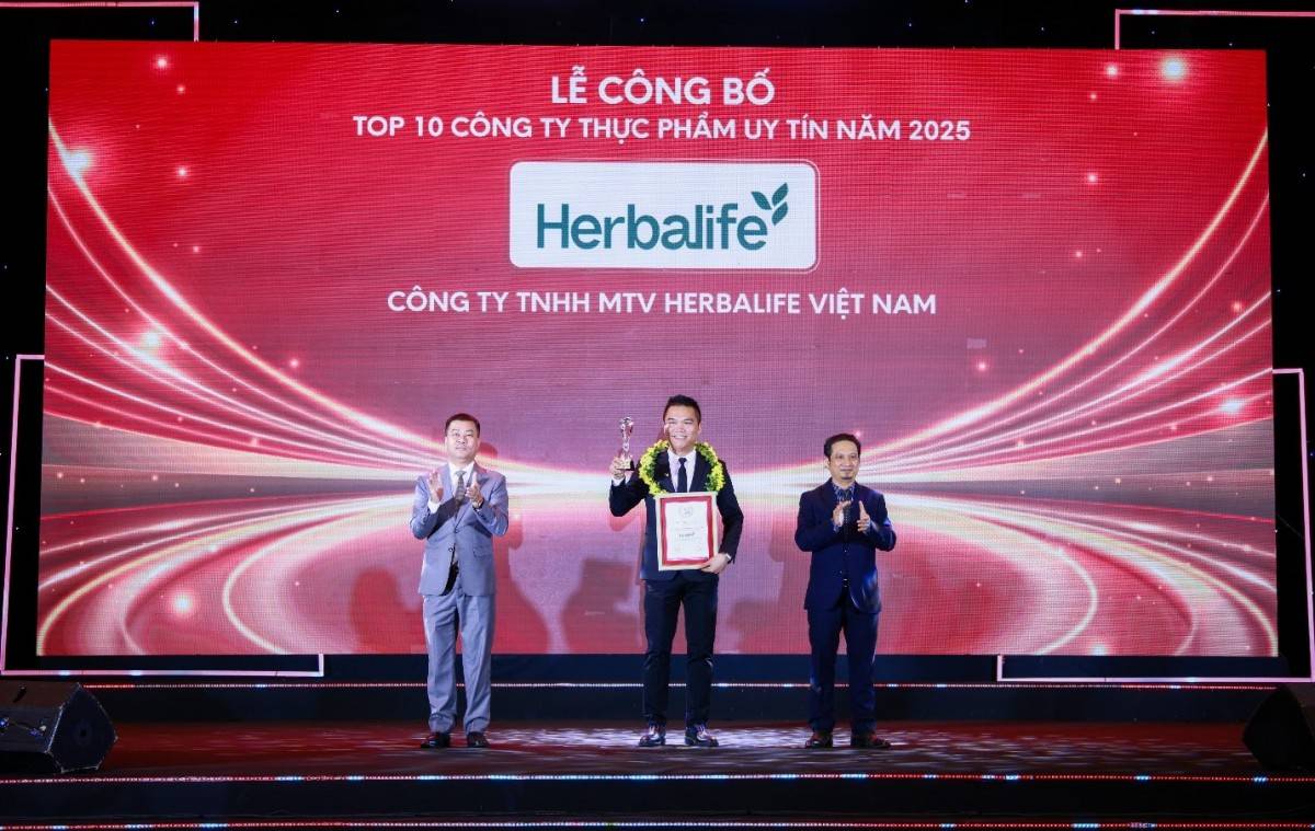Herbalife Việt Nam lần thứ năm liên tiếp được vinh danh Top 10 công ty thực phẩm uy tín Herbalife Việt Nam lần thứ năm liên tiếp được vinh danh Top 10 công ty thực phẩm uy tín