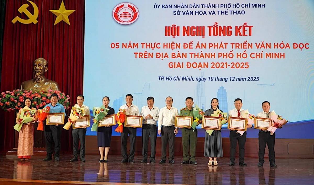 Các cá nhân nhận Bằng khen của UBND TP.HCM