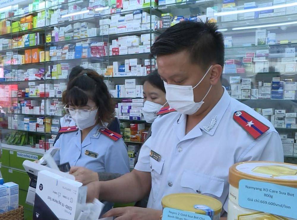 TP. Hồ Chí Minh mở cao điểm kiểm soát buôn lậu, hàng giả y tế dịp Tết