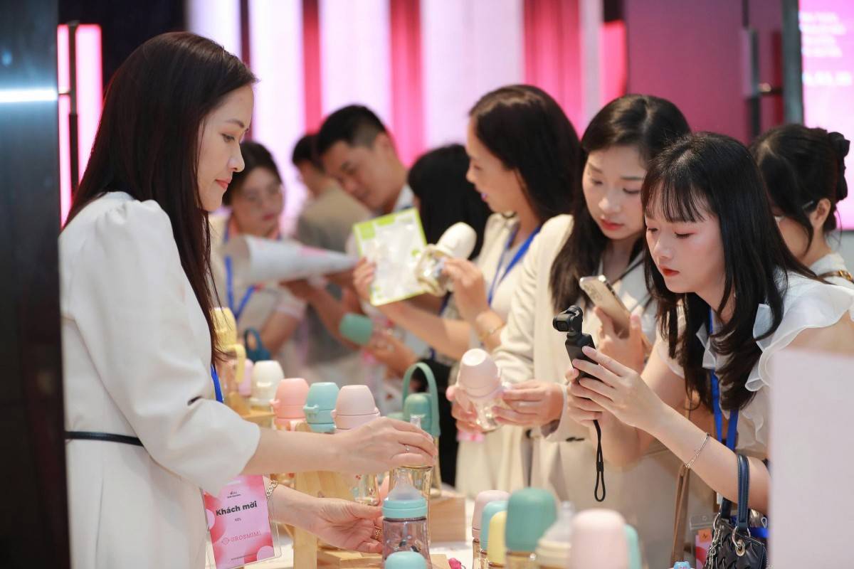 Grosmimi ra mắt tại Việt Nam: Bước đi chiến lược cùng đối tác KMG Solution