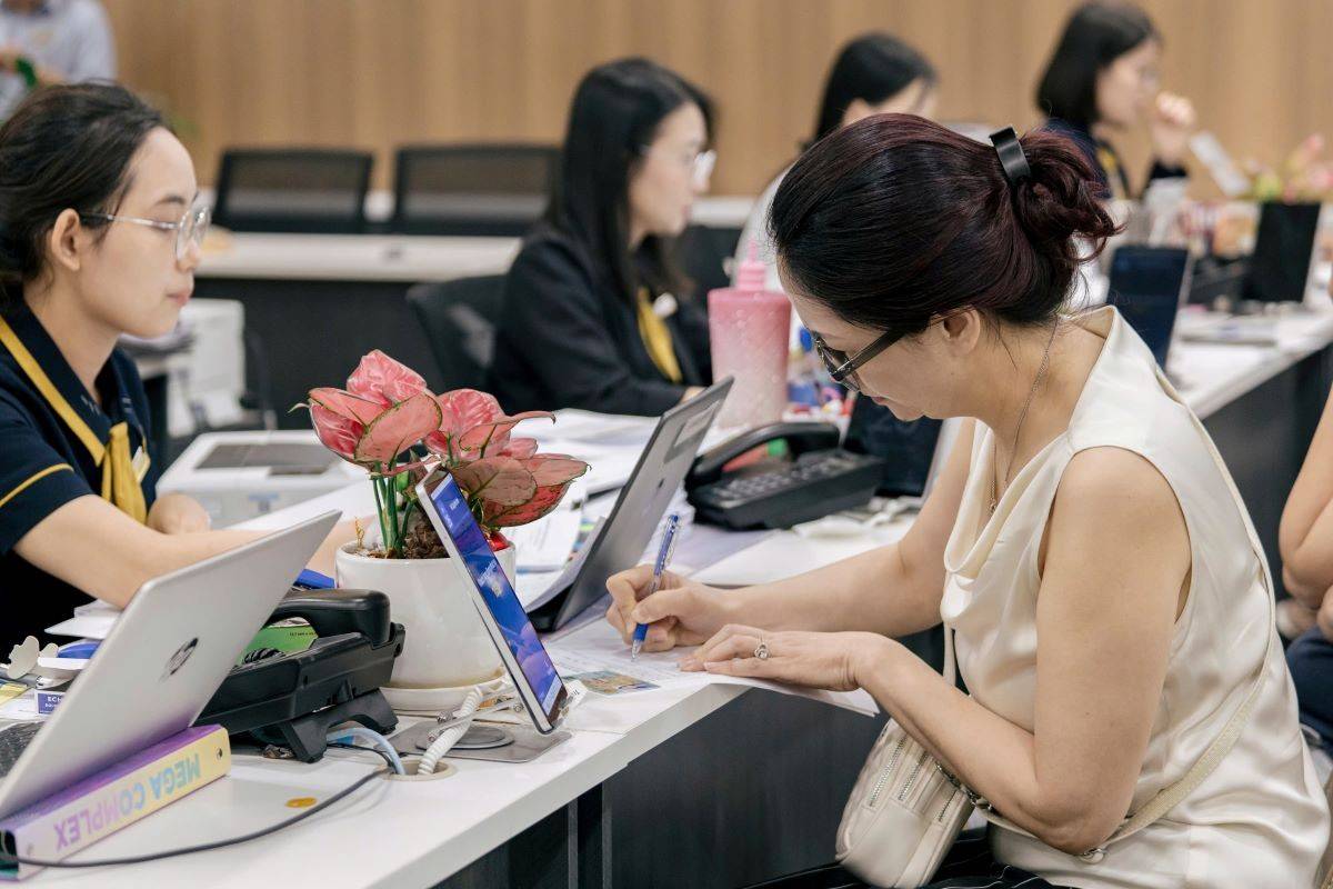 Văn phòng bán hàng Vinhomes Hải Vân Bay tại Hà Nội không còn chỗ trống trong ngày 18/4