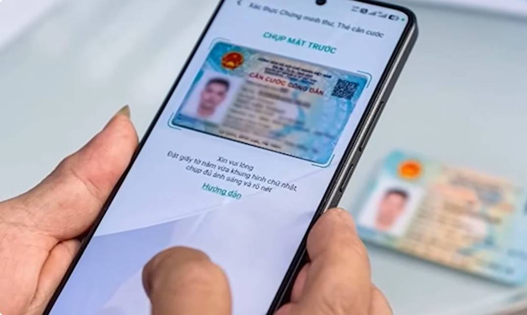 Doanh nghiệp viễn thông có nghĩa vụ tạm dừng cung cấp dịch vụ viễn thông chiều đi (gọi điện thoại, gửi tin nhắn SMS đến số thuê bao khác) đối với các thuê bao không thực hiện xác thực lại hoặc xác thực lại không đầy đủ, không chính xác (Ảnh minh họa). 