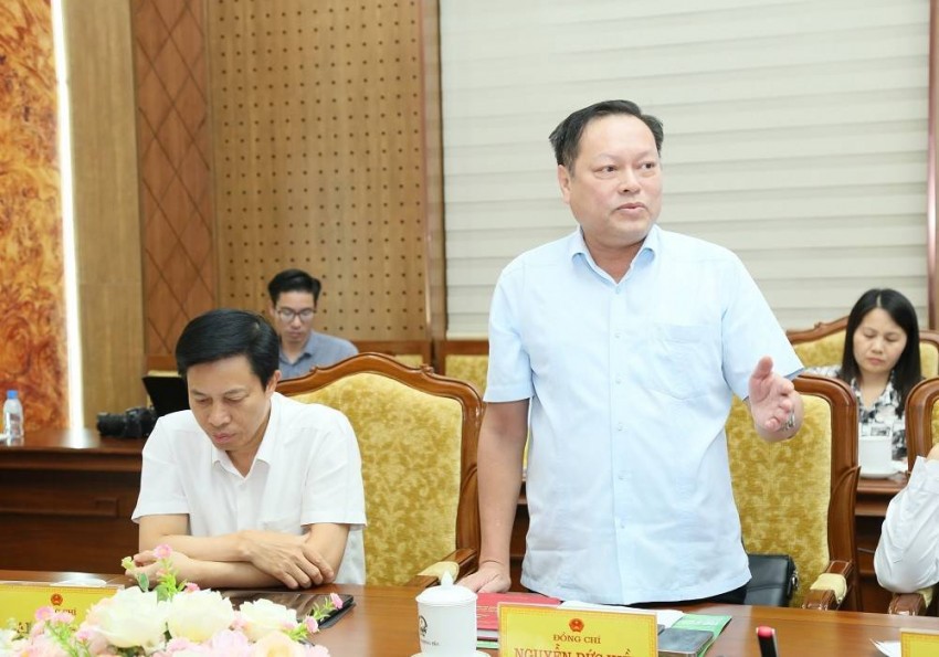 Lãnh đạo Sở Nông nghiệp và Môi trường phát biểu thảo luận tại buổi làm việc_