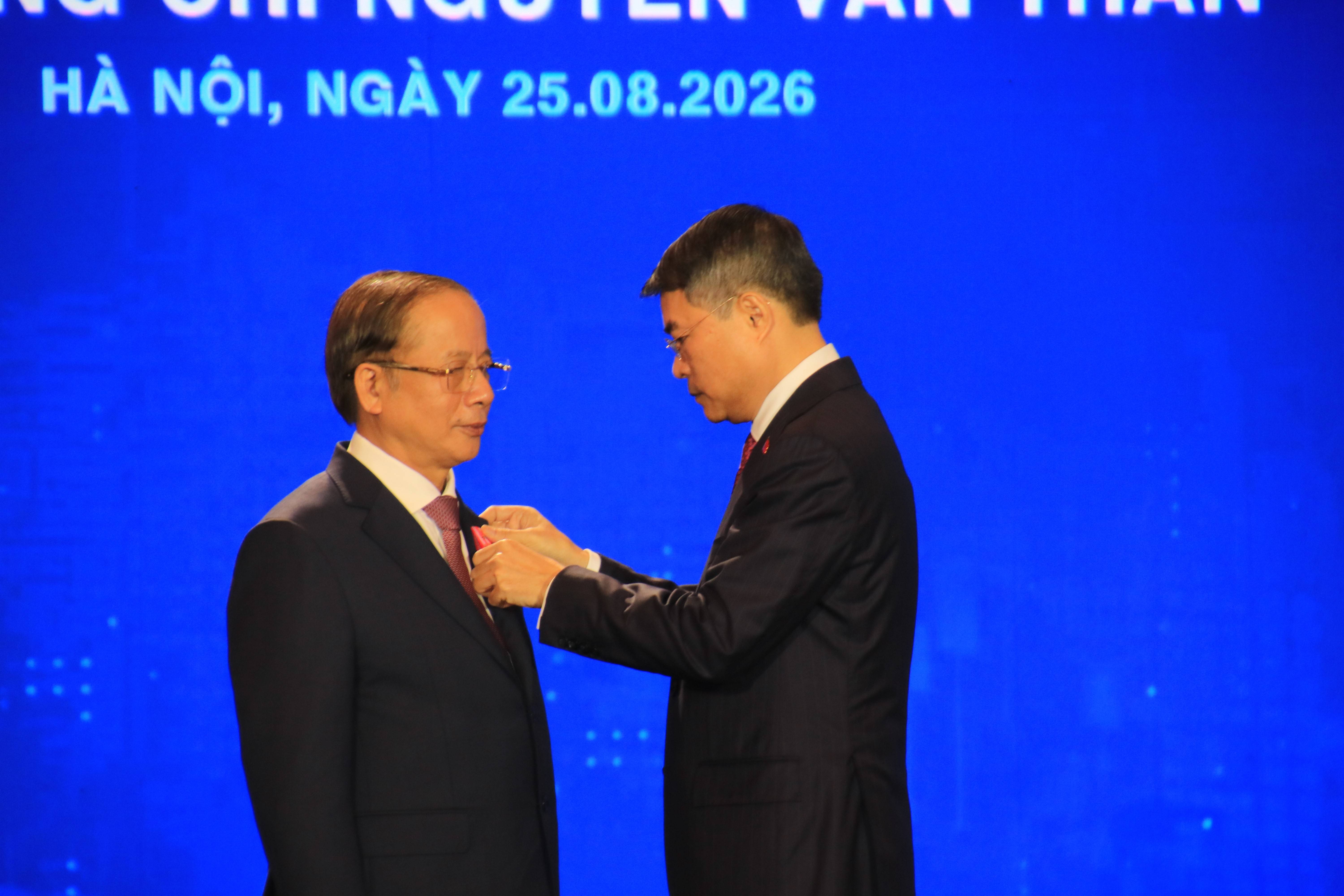VINASME và Chủ tịch Nguyễn Văn Thân đón nhận Huân chương Lao động hạng Nhất, ghi dấu hành trình 20 năm cống hiến