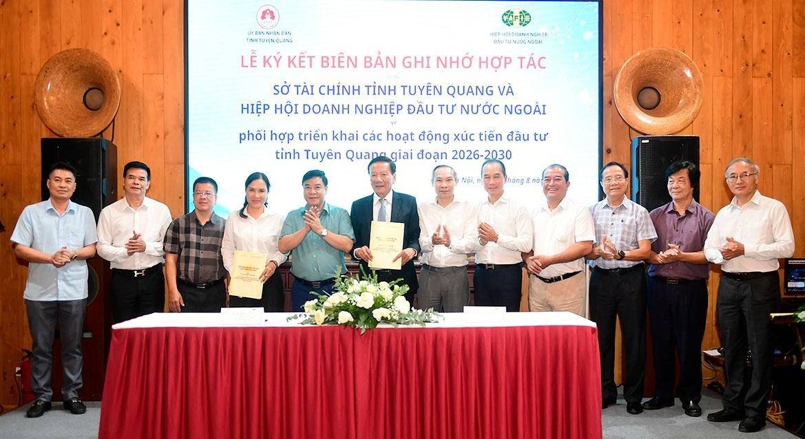Sở Tài chính và Hiệp hội Doanh nghiệp đầu tư nước ngoài (VAFIE) ký kết biên bản ghi nhớ hợp tác.