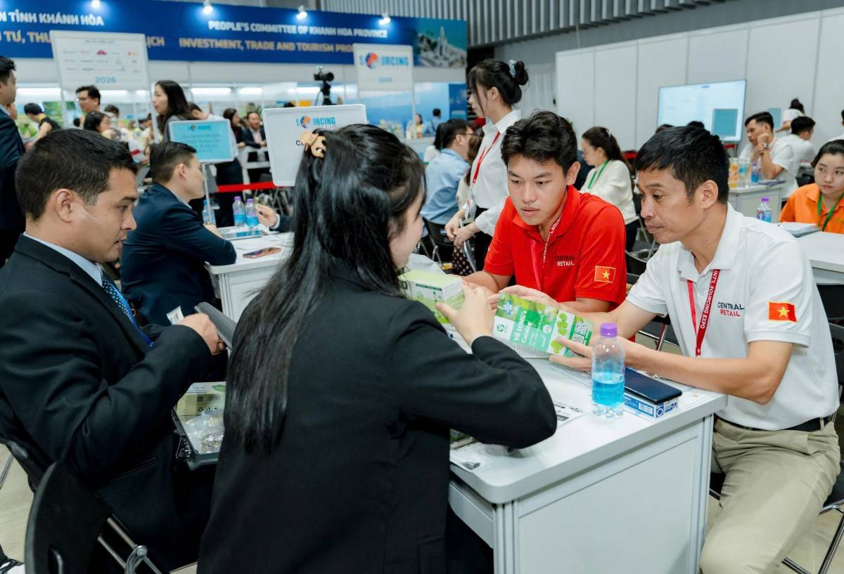 https://tacnghiep.doanhnghiephoinhap.vn/stores/news_dataimages/2026/092026/03/17/cente20260903170510.jpg?rt=20260903170601