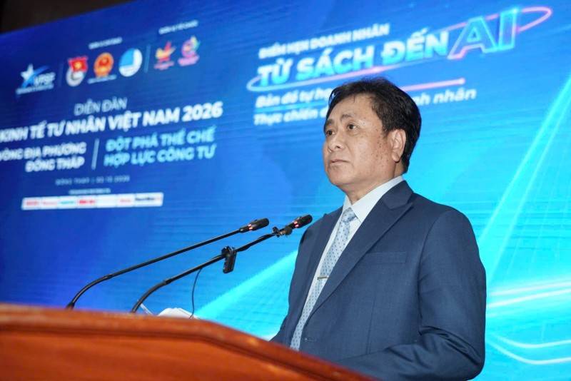 Ông Trần Văn Dũng - Ủy viên Ban thường vụ Tỉnh ủy, Phó Chủ tịch Thường trực UBND tỉnh Đồng Tháp. Ảnh: Hoa Đinh