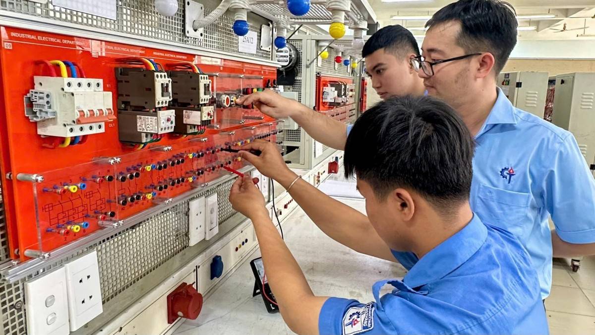 Vai trò của chính sách bảo hiểm thất nghiệp trong chuyển đổi nghề nghiệp